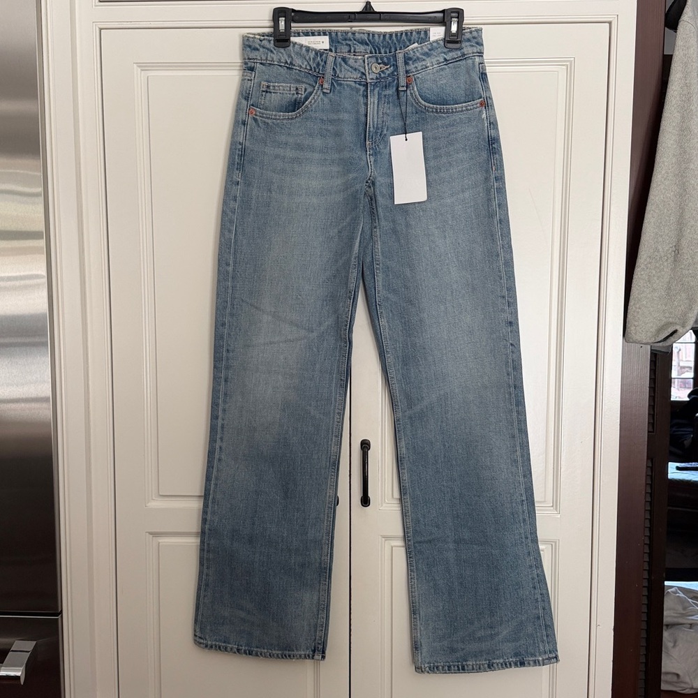 Zara Low Rise Wide Leg Jeans - NWT